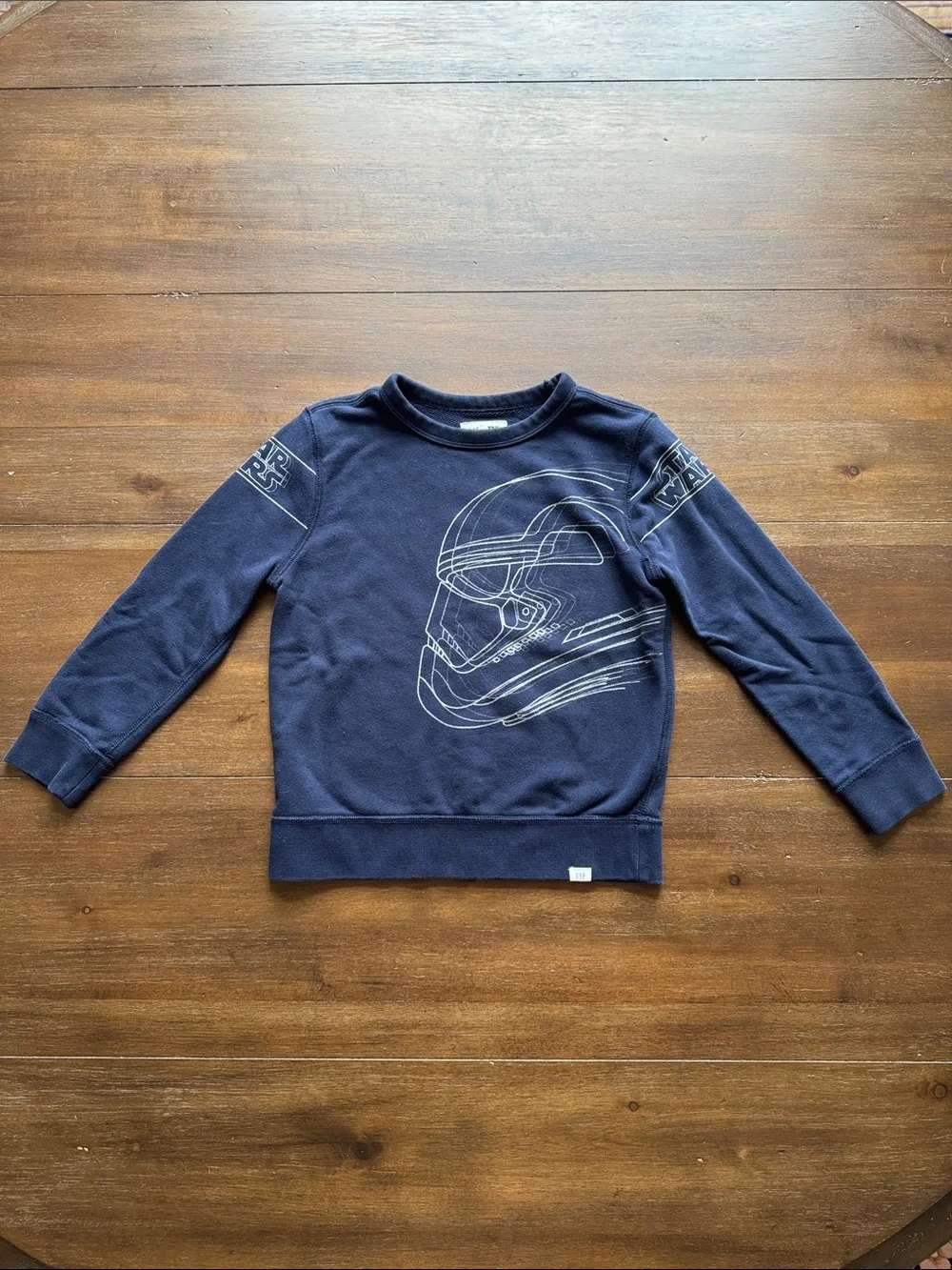 Size S P 6-7 Gap Kids Star Wars Darth Vader sweatshirt